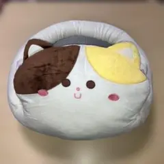 ねこ　クッション