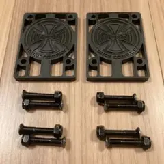 INDEPENDENT 1/4"ライザーパッド & ボルト