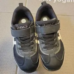 アシックス　スニーカー　19.0