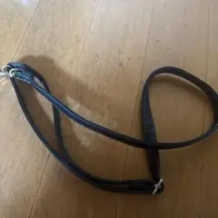 ショルダーの紐