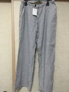 H&Mエイチアンドエム新品ストライプパンツ