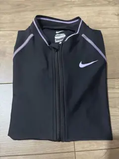 美品！週末限定値下げ！Nike ラッシュガード ブラック/パープルサイズ150