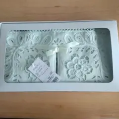川島織物セルコン＊未使用＊刺繍入りグリーンティッシュボックスカバー