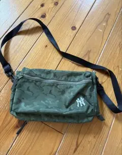 ショルダーバッグ