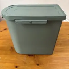 Item thumbnail for item 98f19439-4242-4def-817d-4531c63368fb