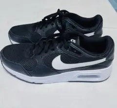 【新品】NIKEスニーカーAir 25.5センチ　ブラック