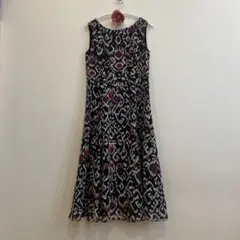 ローラアシュレイ のノースリーブワンピース
