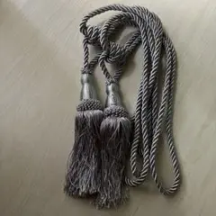 シルバー系タッセル