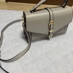 グレー ショルダーバッグ 中型