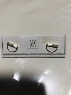 未使用品ゴールドスタッドピアス