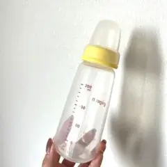 200ml 哺乳瓶 イエロー ホワイト 蓋×2