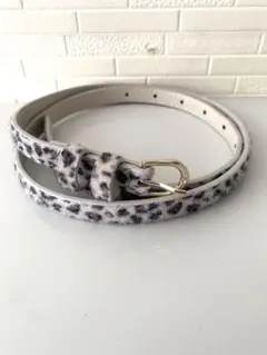 【未使用品】細ベルト　豹柄ベルト　グレー