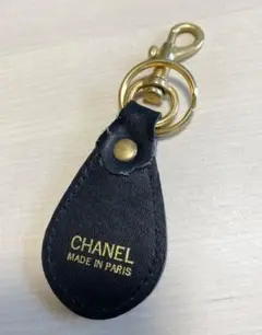 最終値下げ シャネル キーホルダー 黒 金 ゴールド CHANEL