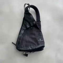 00s unkownワンショルダー Y2Kテック系 archiveスリングバッグ