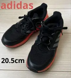 adidas 黒 オレンジ スニーカー 20.5