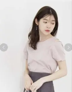 プロポーション オープンショルダーTシャツ