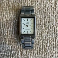 送料無料‼️美品 Q&Q QUARTZ 長方形 腕時計