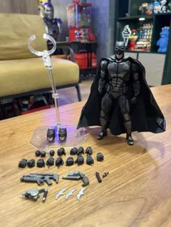 [最終値下げ] MAFEX BATMAN バットマン ジャスティス・リーグ Amazon.co.jp: MAFEX マフェックス No.222 BATMAN バットマン