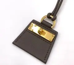 Item thumbnail for item e597c0ff-a824-43f3-aa08-92718a5e4c48