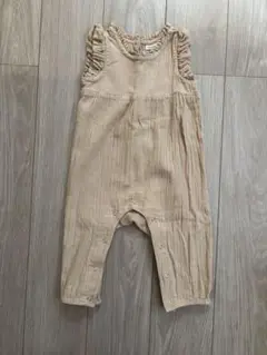 minimom ベージュ フリルロンパース