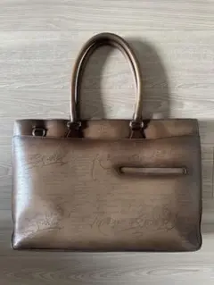 Item thumbnail for item aef86801-ca67-46c3-9baa-74372af492b7