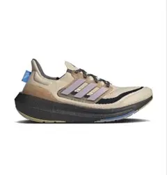 新品adidasアディダス　ウルトラブーストライト　ランニング