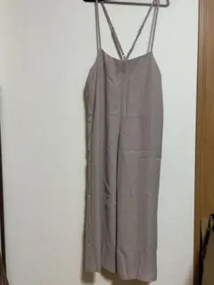 GU ピンクベージュ ストラップオールインワン Lサイズ