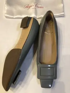 ロジェヴィヴィエ ローヒールパンプス水色37.5