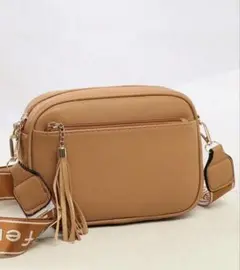 未使用品 ショルダーバッグ フリンジ カーキ