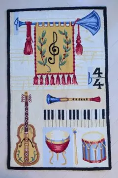 楽器と音符モチーフのフックラグ 約75x120cm