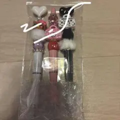 可愛いデザインのペン4本セット