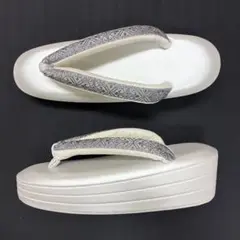Item thumbnail for item 01f438dc-784d-479c-872d-7fda38a220d7