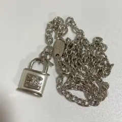 ヴィヴィアン パドロックネックレス シルバー