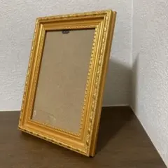 繊細な飾りのフォトフレーム