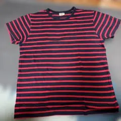 赤と黒のストライプ Tシャツ