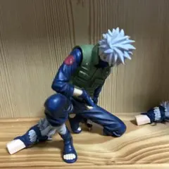 カカシ フィギュア しゃがみポーズ