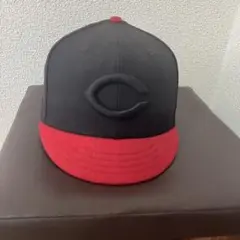 CARP ベースボールキャップ 黒/赤