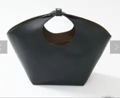 リヴドロウ　バスケットバッグ