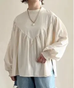 完売品【陽コラボ】Vラインギャザーブラウス