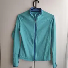 Nike ラッシュガード