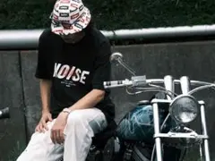 25SS CHALLENGER S/S NOISE TEE 黒 Lサイズ