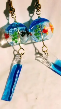 Ｎｏ．443 ハンドメイドピアス 風鈴 金魚 A