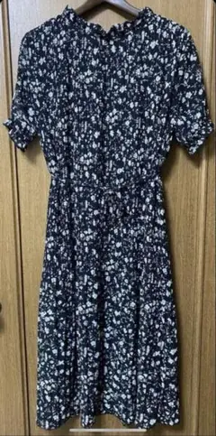 ★美品★人気スタイル花柄ロングワンピース★