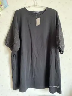 d.store's 黒い刺繍入りチュニックＦ黒ポケット付き