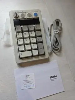 美品　動作品 8BitDo Retro 18 Mechanical Numpad