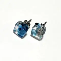 【美品】小樽　北海道　ピアス　石　ストーンピアス　青　ブルー