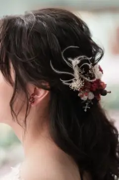 ボルドーの花のイヤリング
