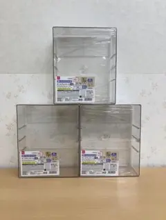 【新品未使用】ダイソー　壁にも付けられる　ディスプレイケース　3段　3個セット
