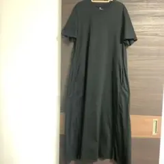 ☆UNIQLO ユニクロ☆黒 半袖ロングワンピース☆