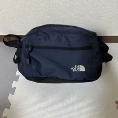 ノースフェイス　ボディバッグ